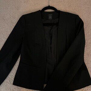 Women's Cropped Ann Taylor black blazer 🖤